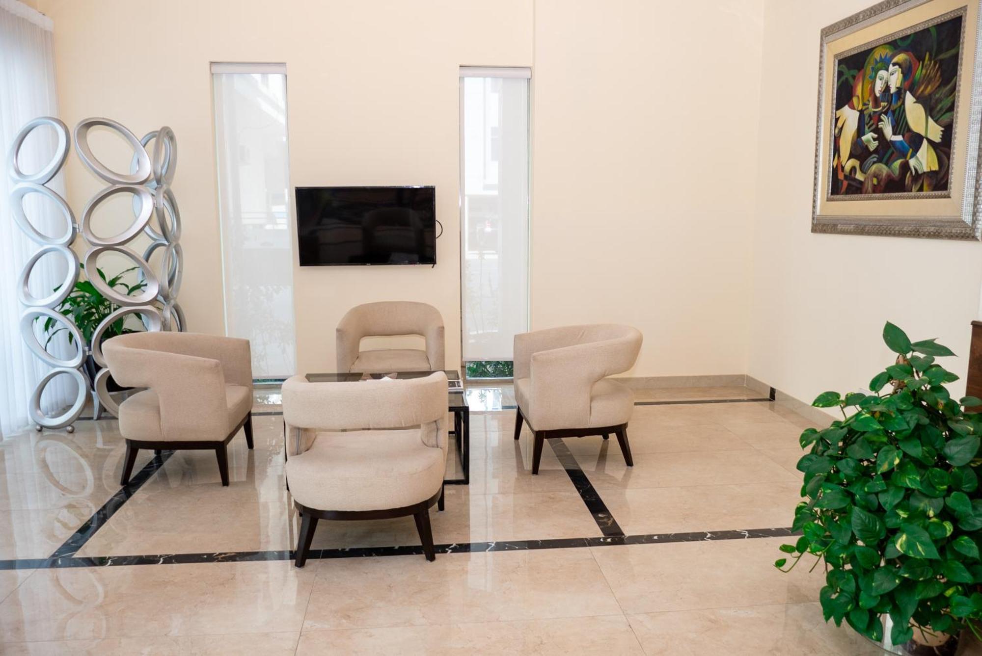 Excelsior Luxury Apartments Манама Екстер'єр фото
