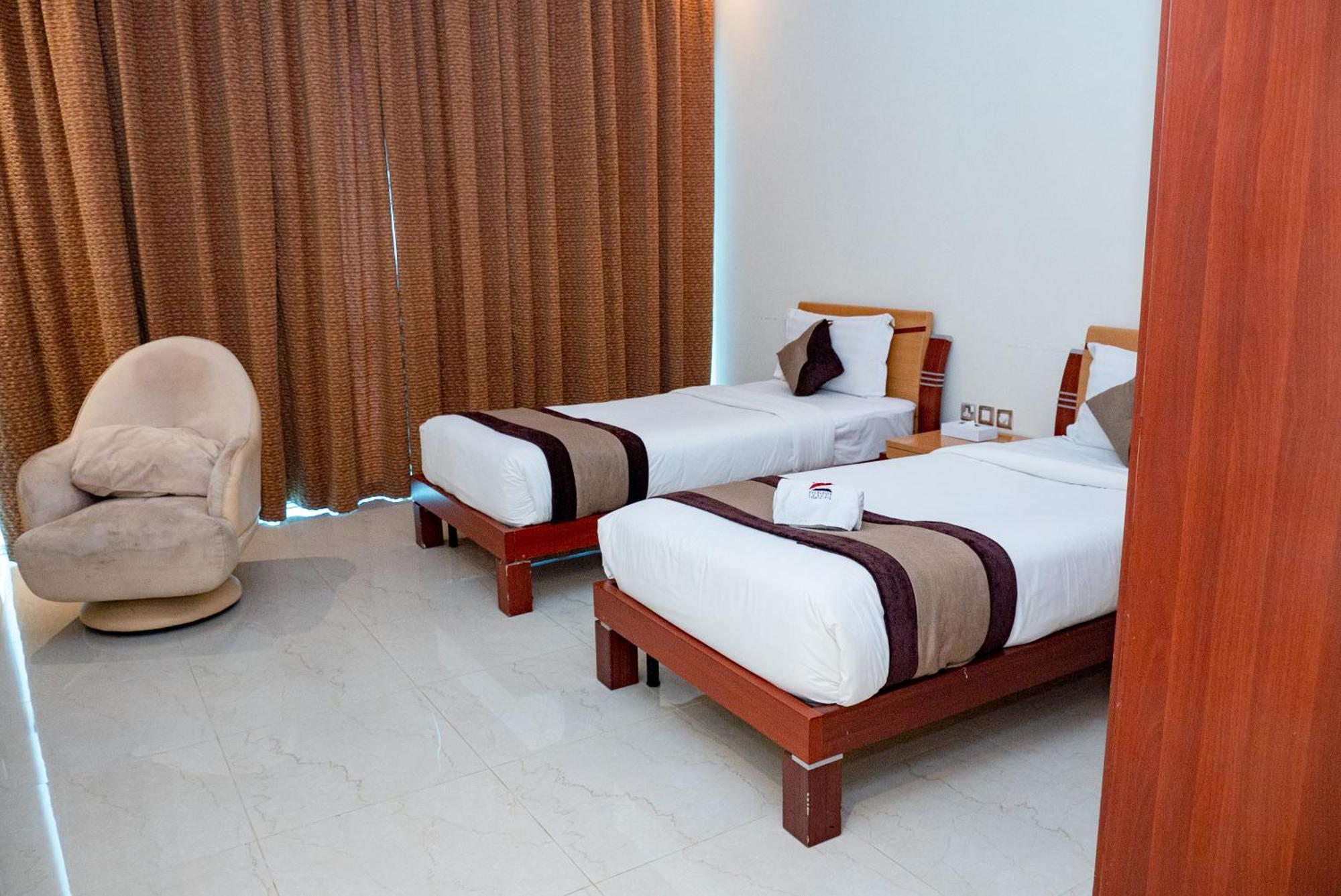 Excelsior Luxury Apartments Манама Екстер'єр фото