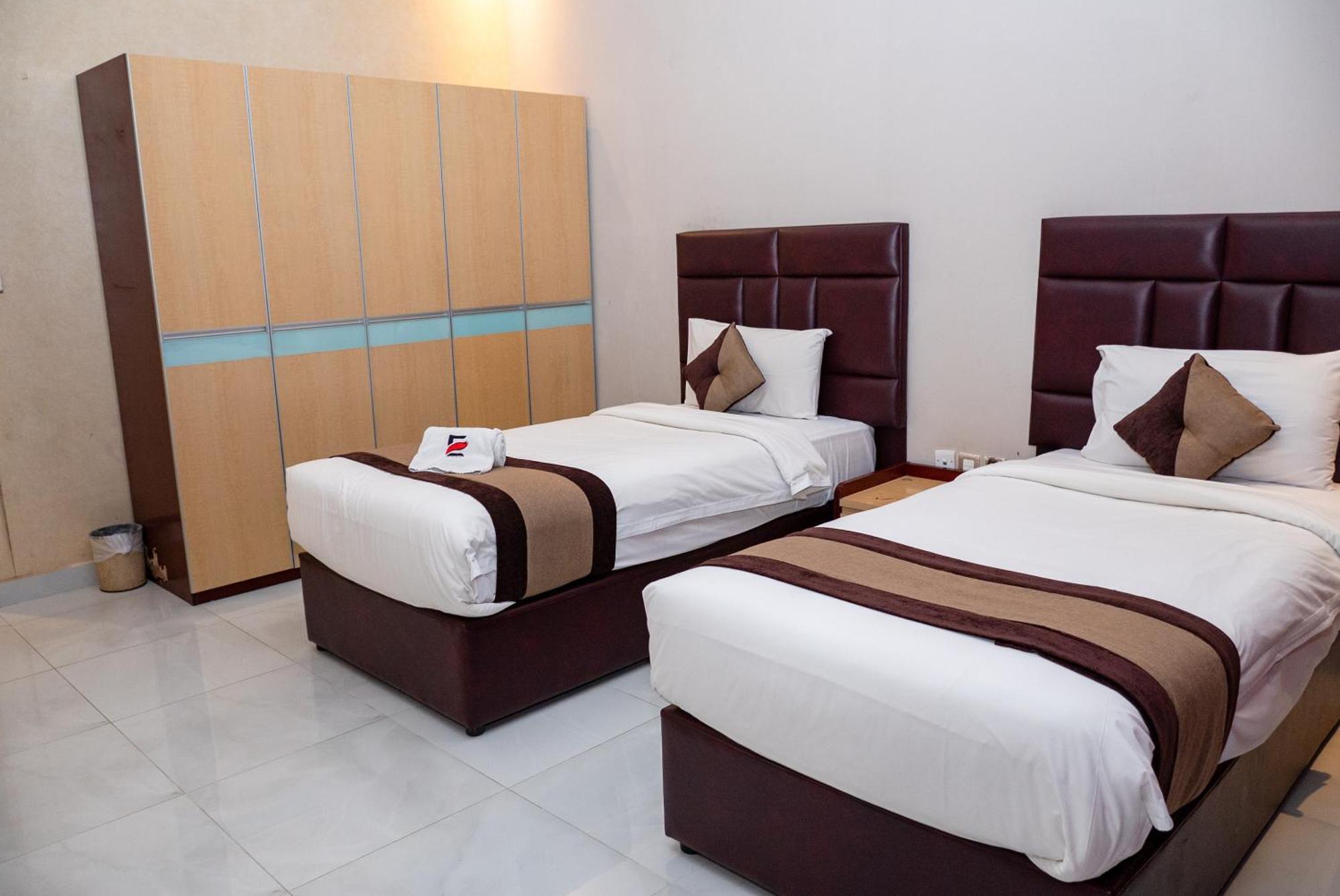 Excelsior Luxury Apartments Манама Екстер'єр фото