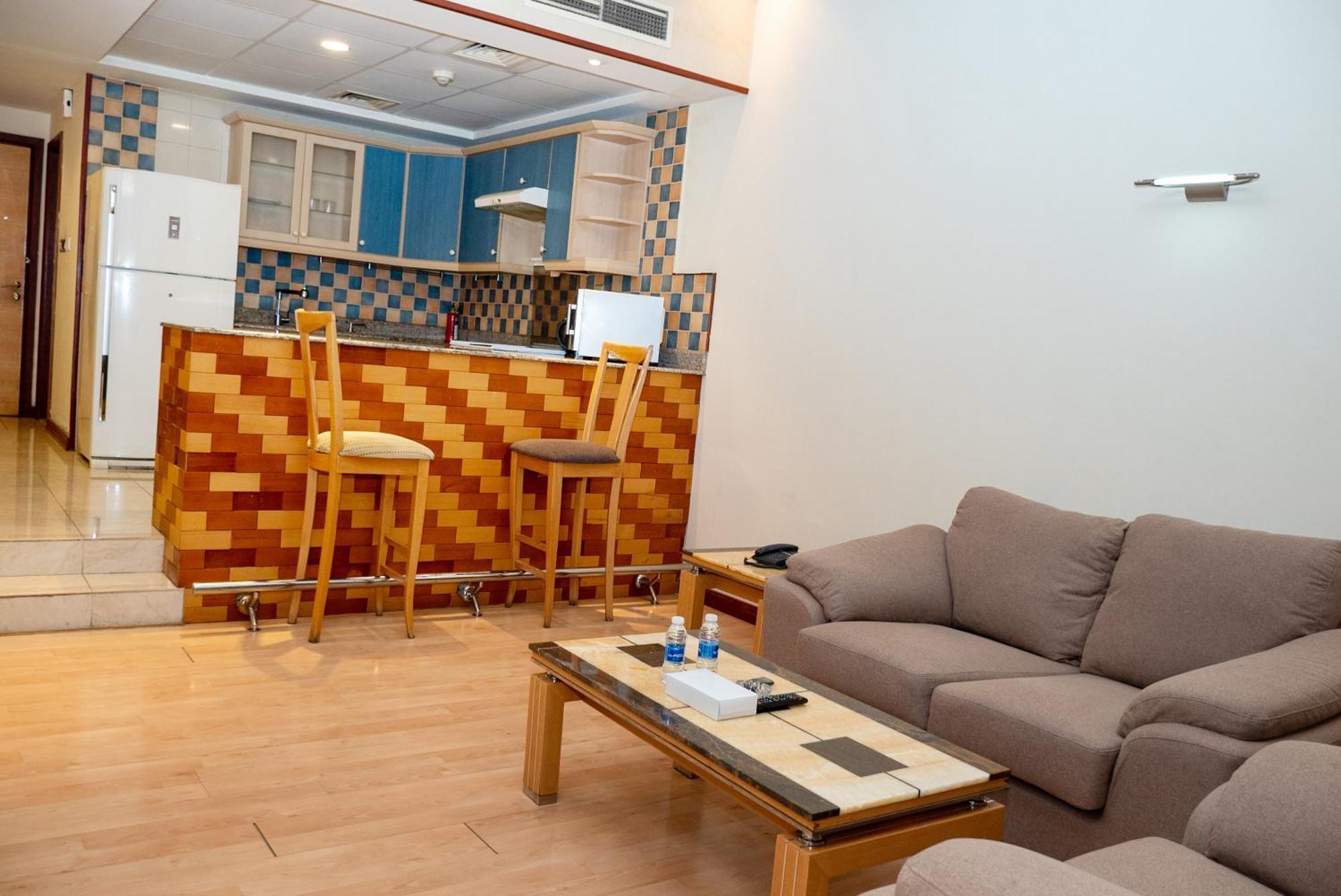 Excelsior Luxury Apartments Манама Екстер'єр фото